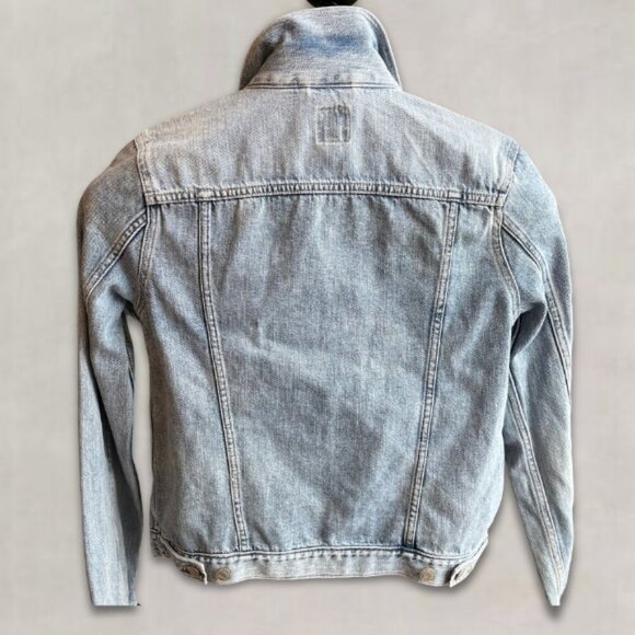 GAP Light Blue Denim Jacket - Picture 4 of 9